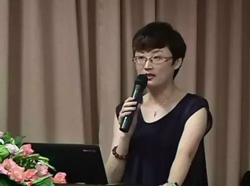 李咏泽——沪上十二少：新加坡国立大学金融管理学硕士，上海青泽投资管理有限公司董事总经理。有丰富的<a target=